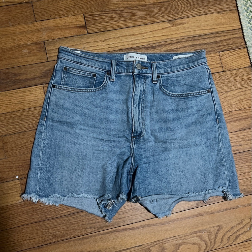 Aritzia Denim Forum 50s Arlo Mid Thigh Short Women Size 31